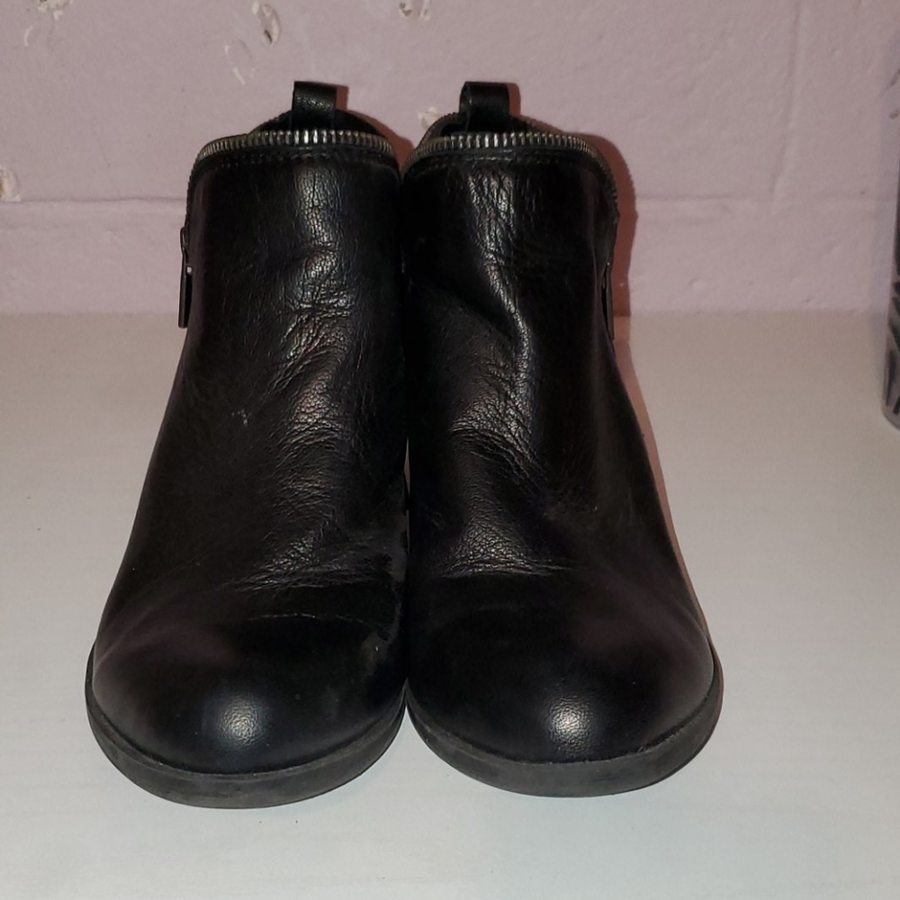 Size 7 womans shoes
